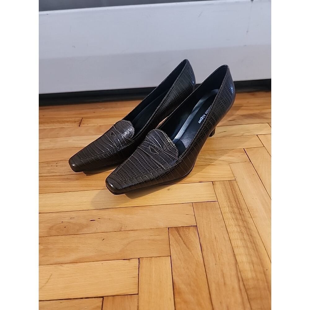 ETIENNE Aigner Labelle Ladies Size 9.5 Womens Heels Croc Penny Loafer Square Toe